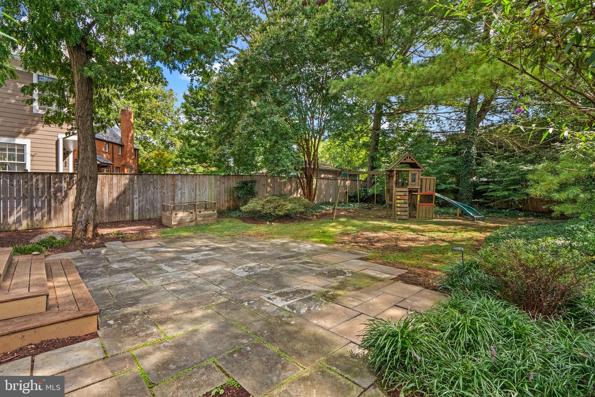 HUNTINGTON TERRACE - Residential