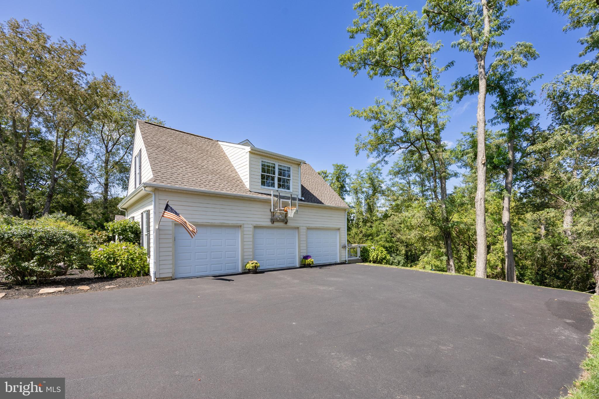 700 PATRICK HENRY