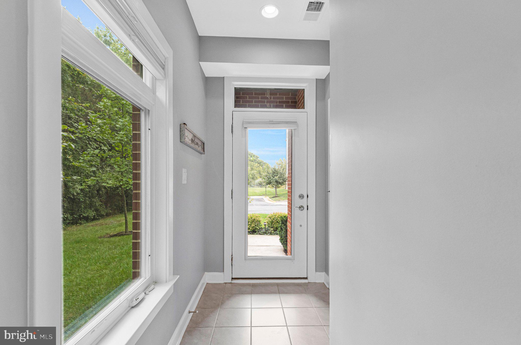 1812 YELLOW GARNET TERRACE SE