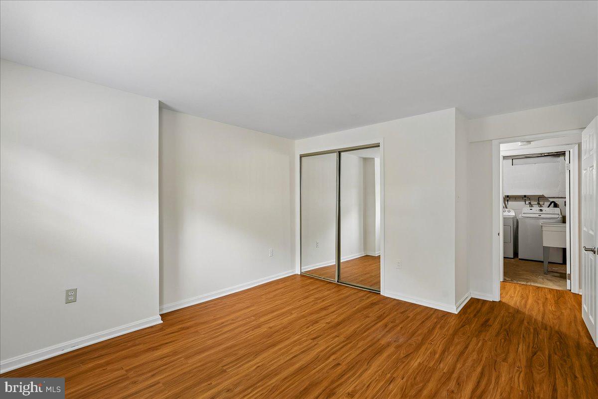 CANTERBURY WOODS - Residential