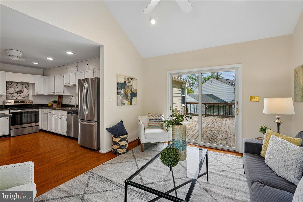 CANTERBURY WOODS - Residential