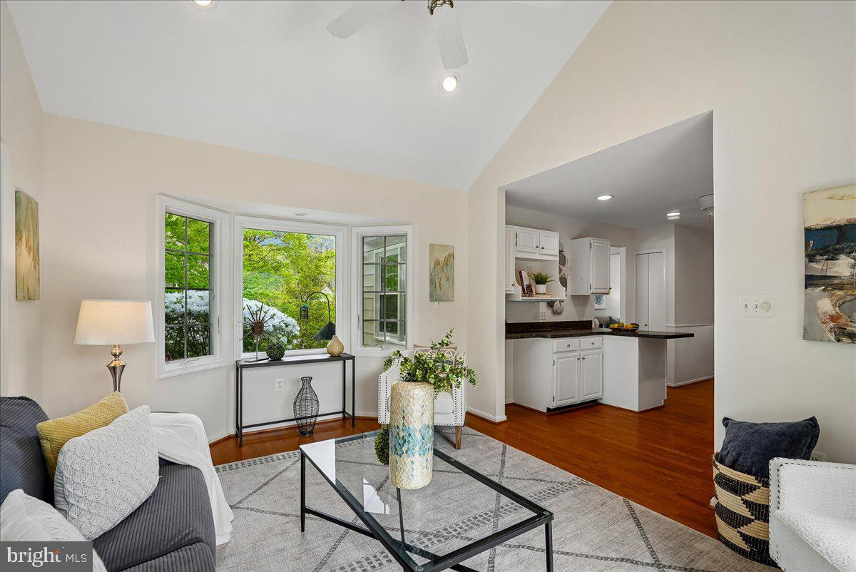 CANTERBURY WOODS - Residential