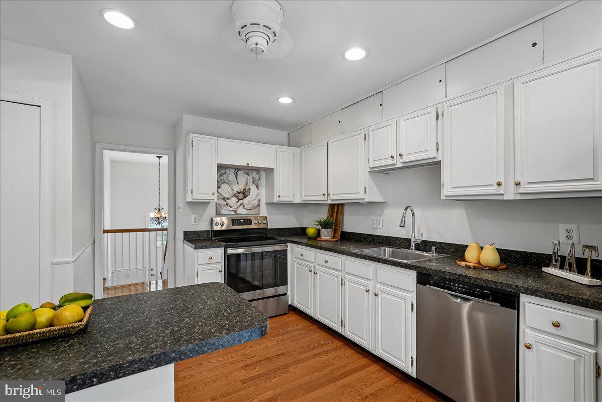 CANTERBURY WOODS - Residential