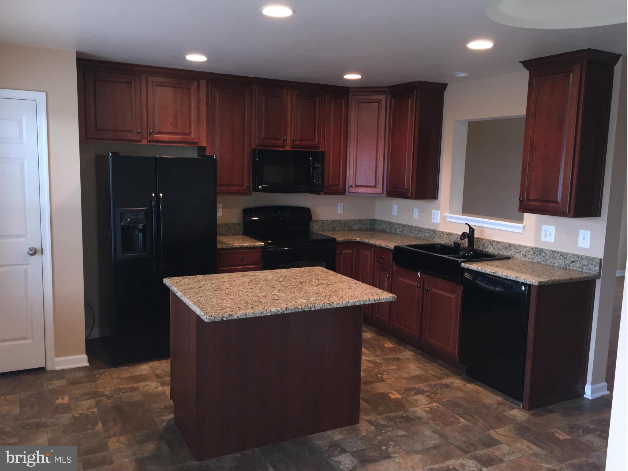 LAKELAND PLACE - Residential