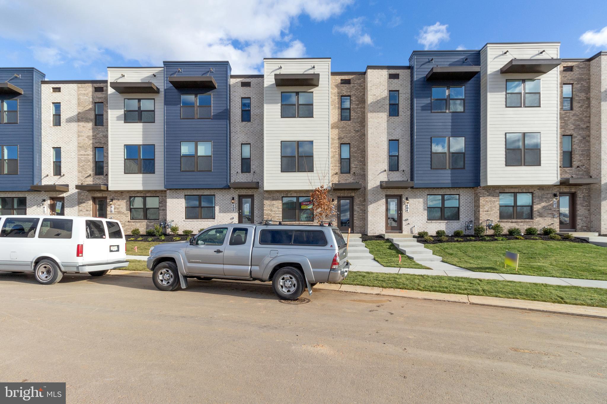 RENN QUARTER - Residential Lease