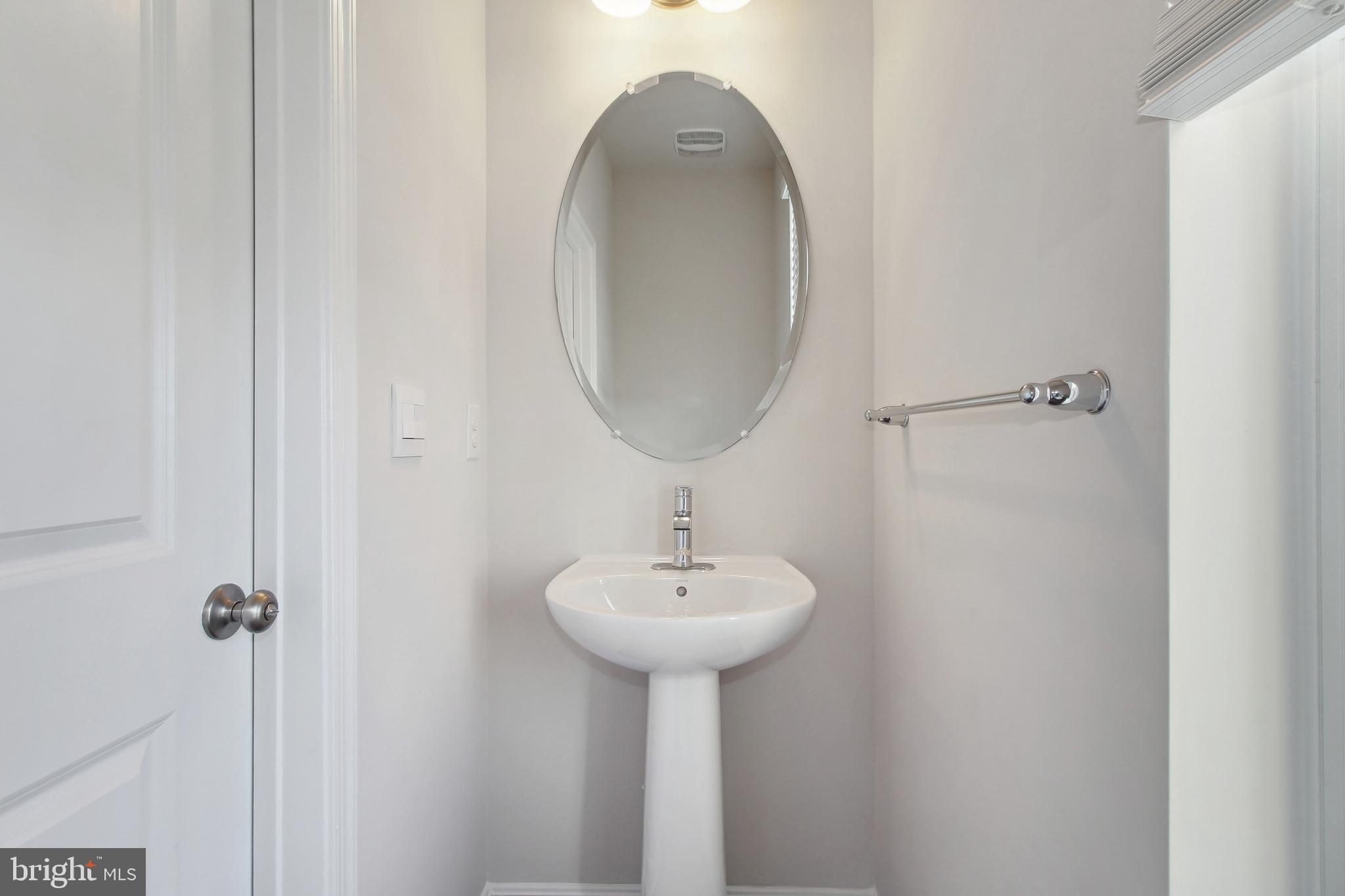 RENN QUARTER - Residential Lease