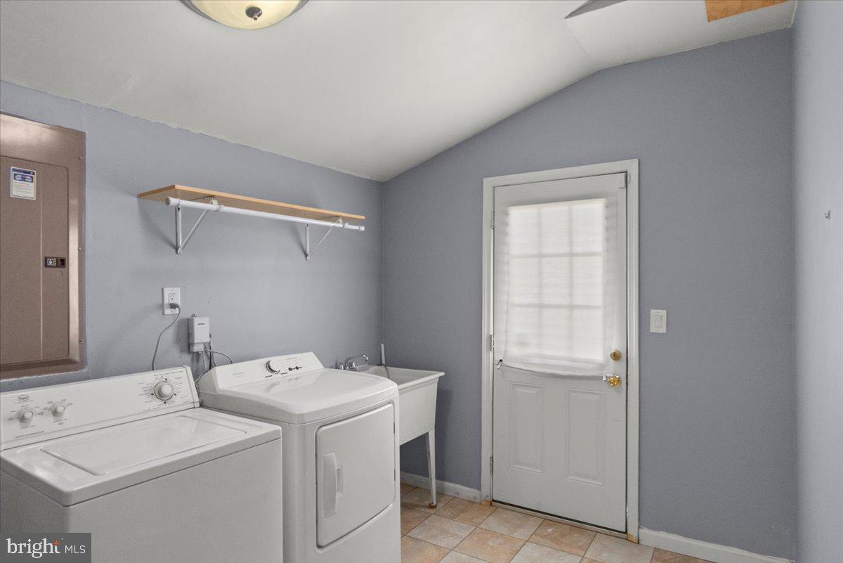 OVERBROOK - Residential