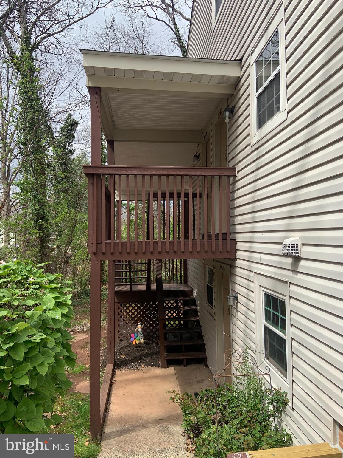 ROLLINGWOOD - Residential Lease