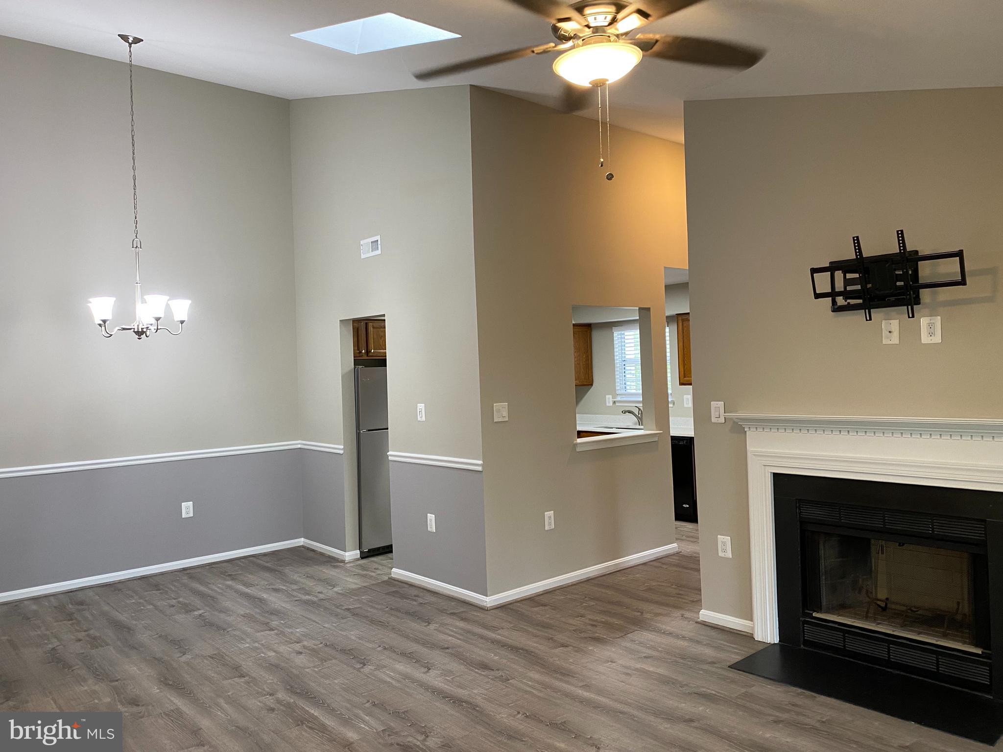 ROLLINGWOOD - Residential Lease