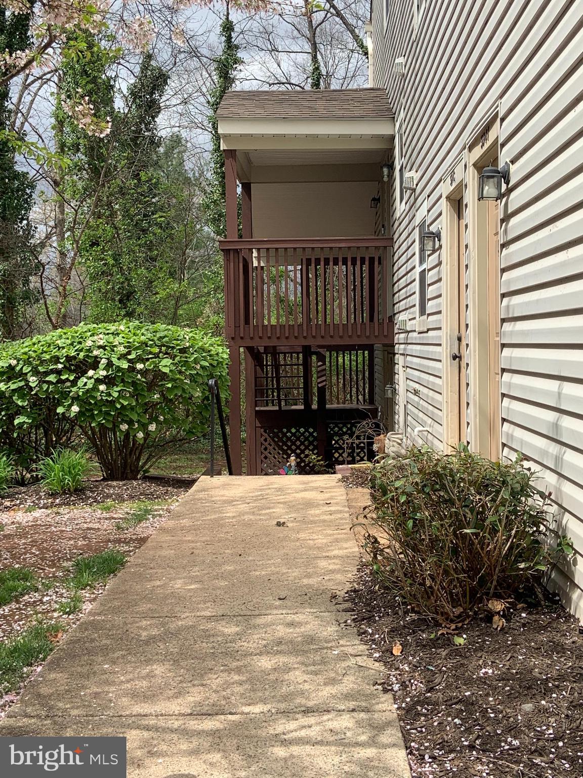 ROLLINGWOOD - Residential Lease