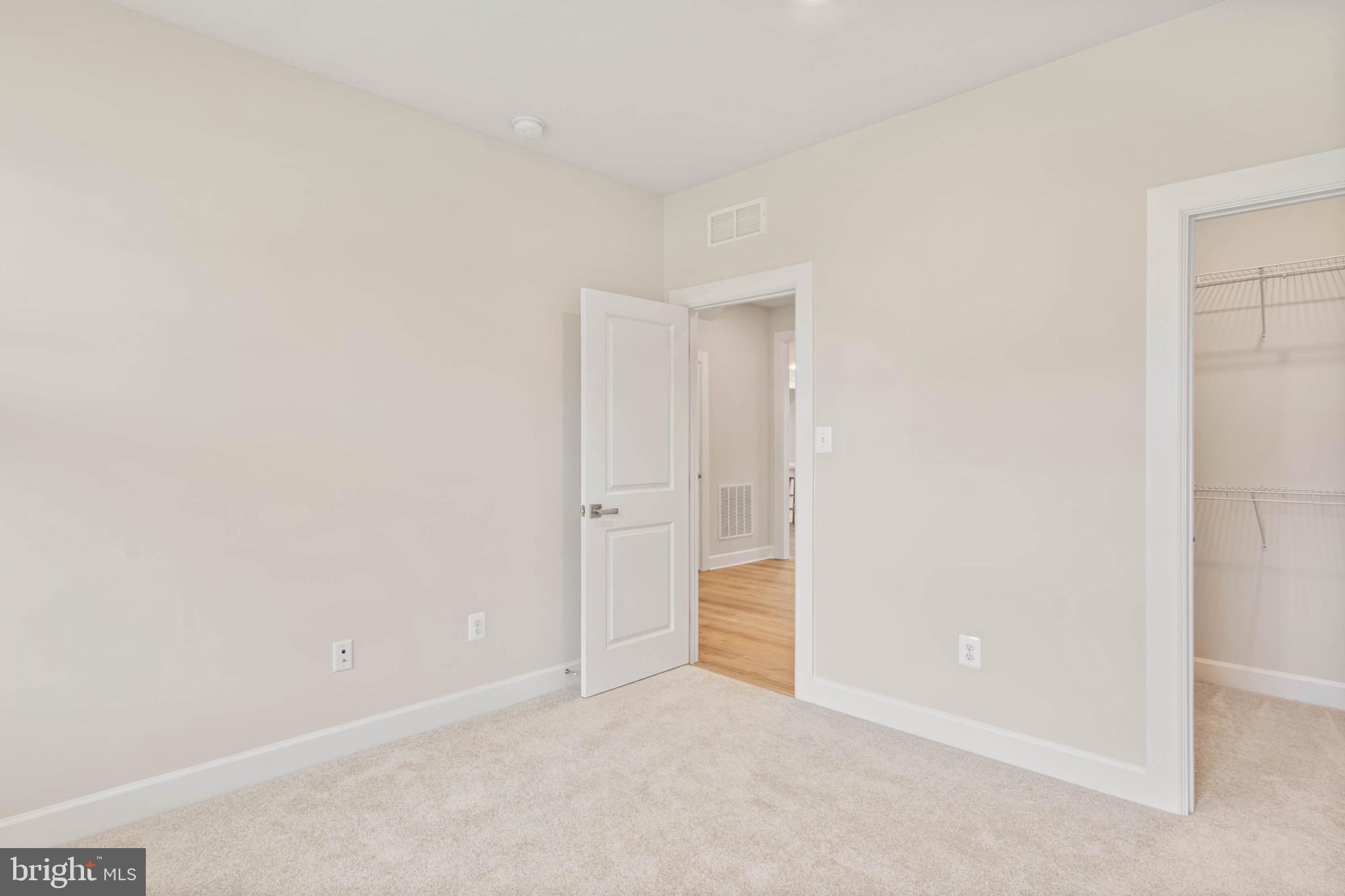 TANAGER WOODS - Residential