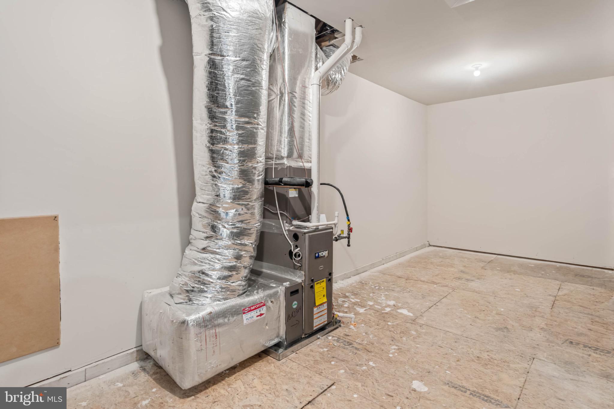 TANAGER WOODS - Residential