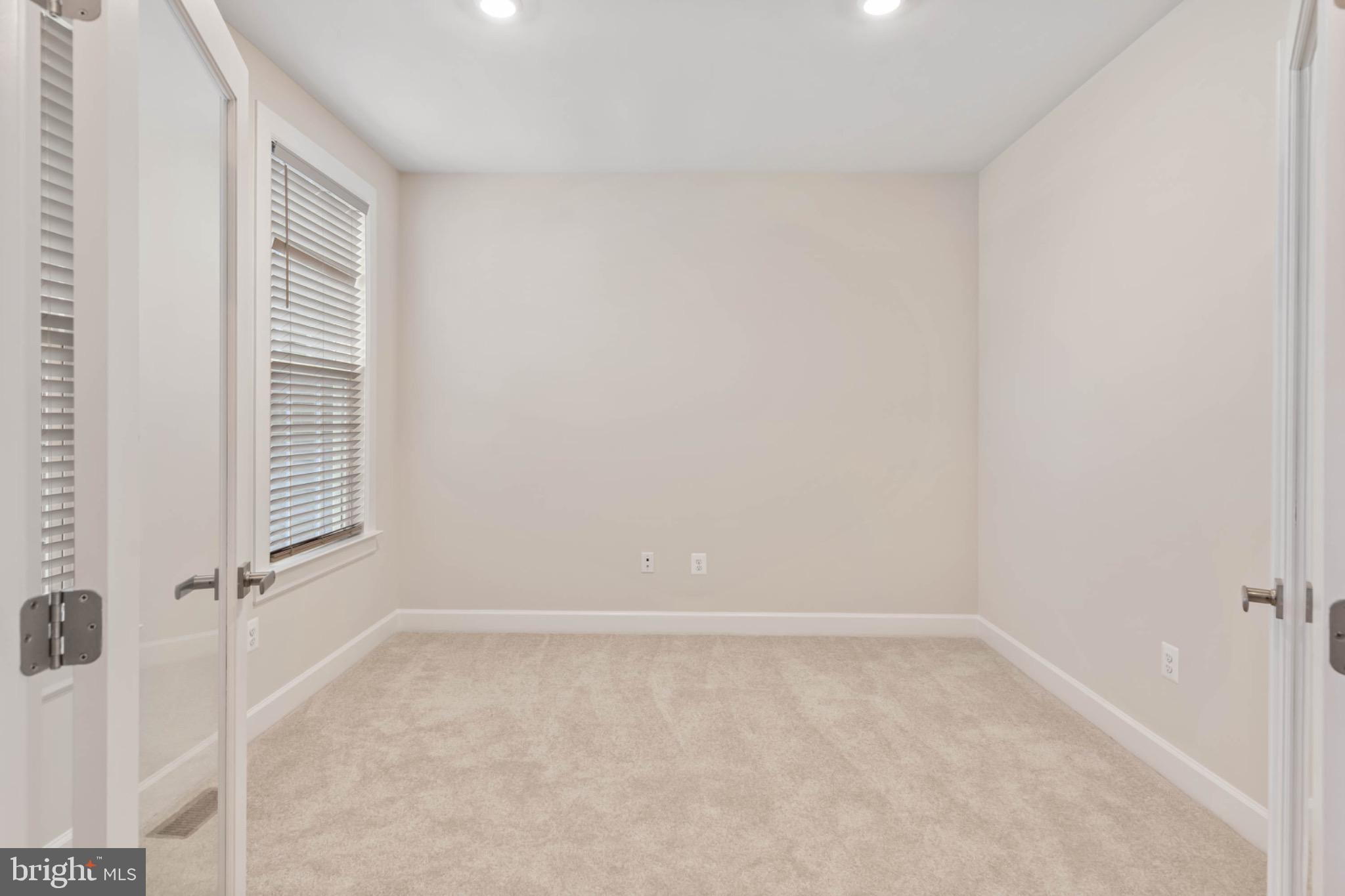 TANAGER WOODS - Residential