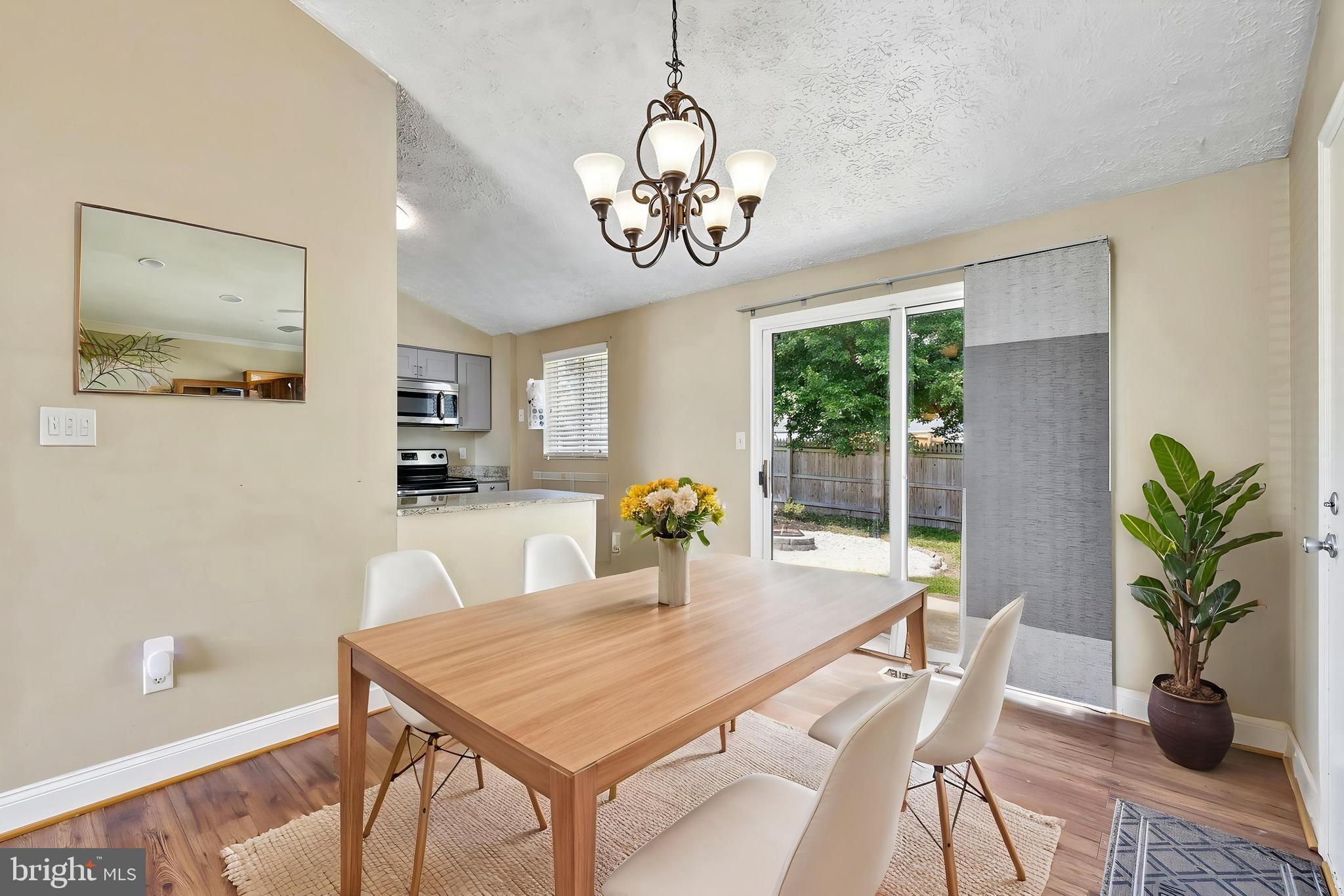2904 GOLDEN FLEECE DRIVE