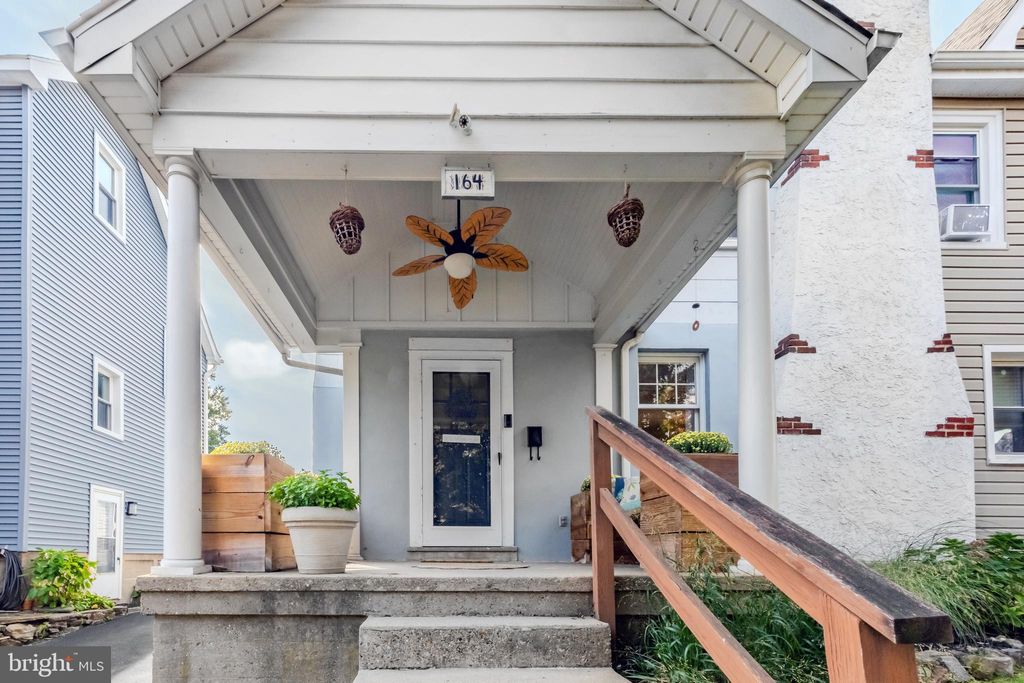 Photo of 164 Woodbine Road, HAVERTOWN, PA 19083 (MLS # PADE2100766)