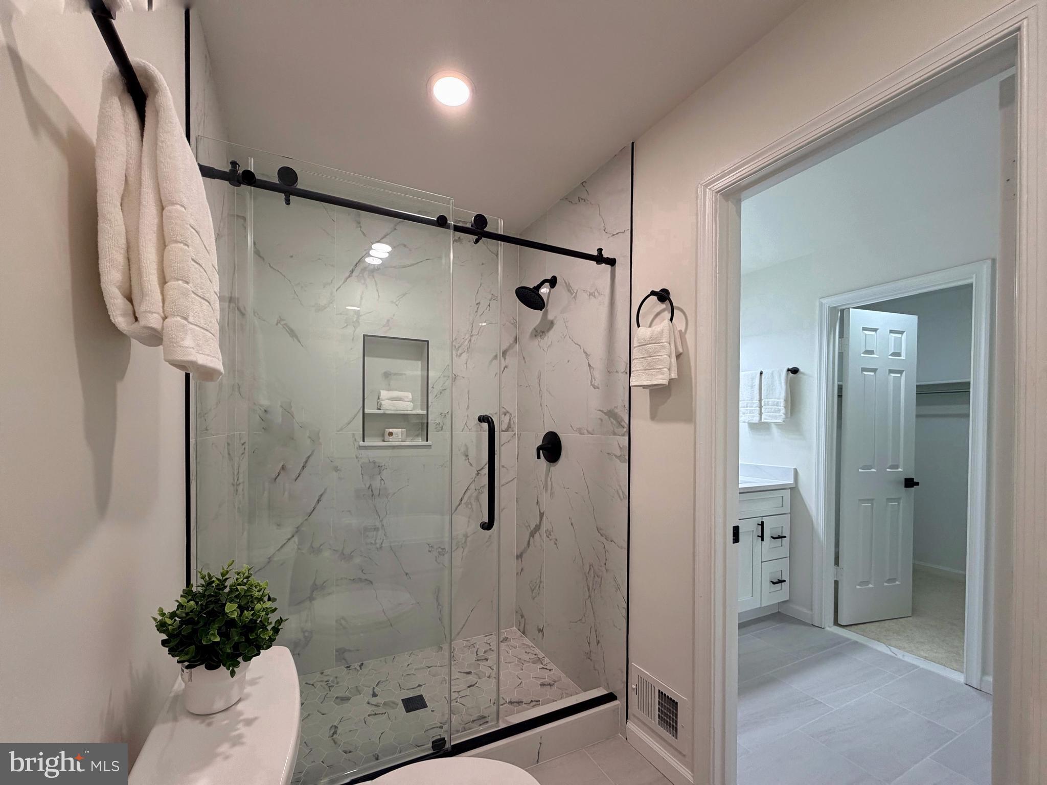 GEORGE MASON FOREST - Residential