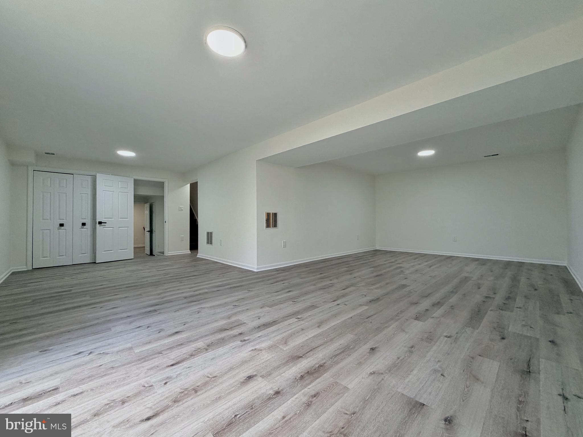 GEORGE MASON FOREST - Residential