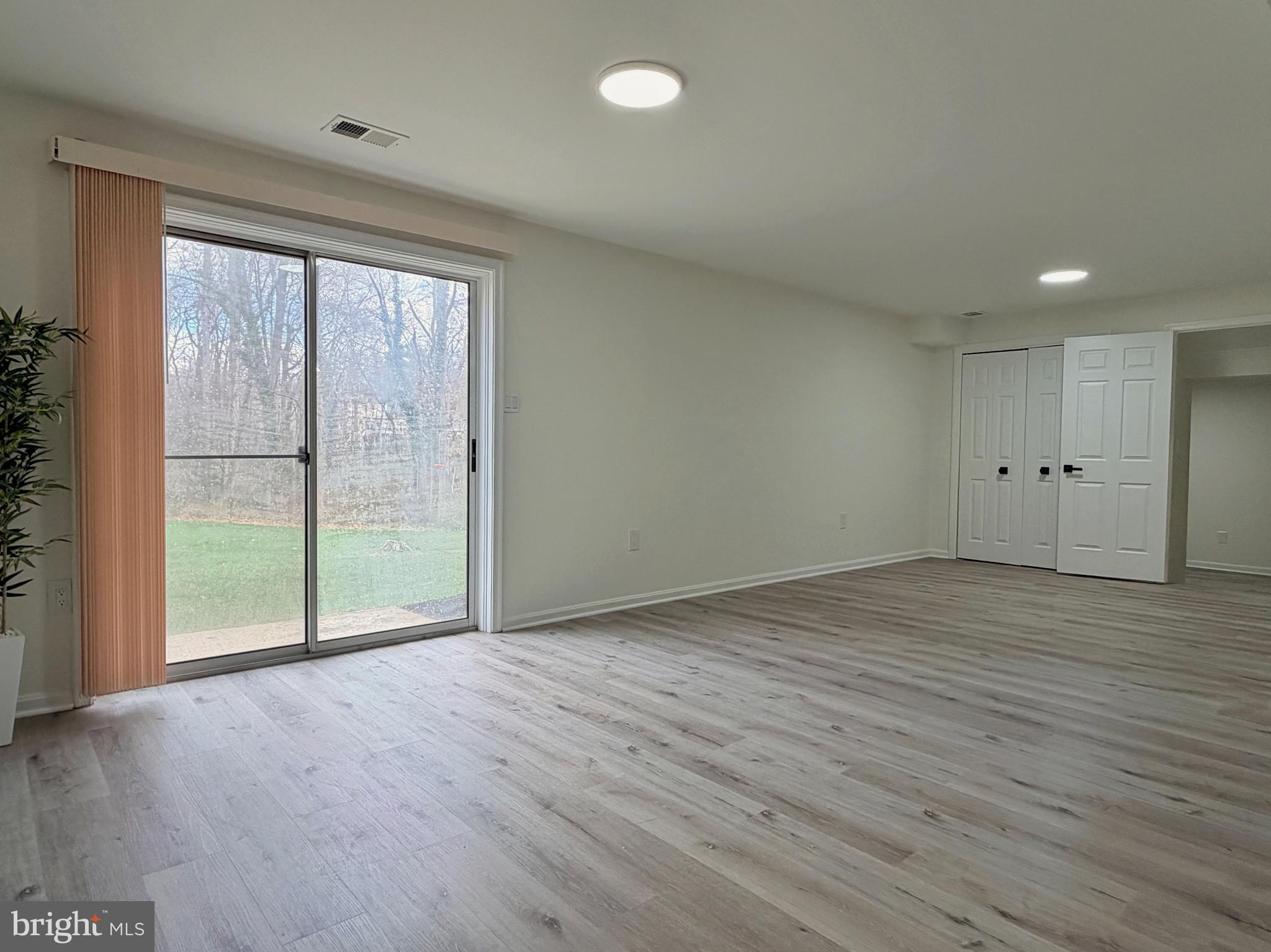 GEORGE MASON FOREST - Residential