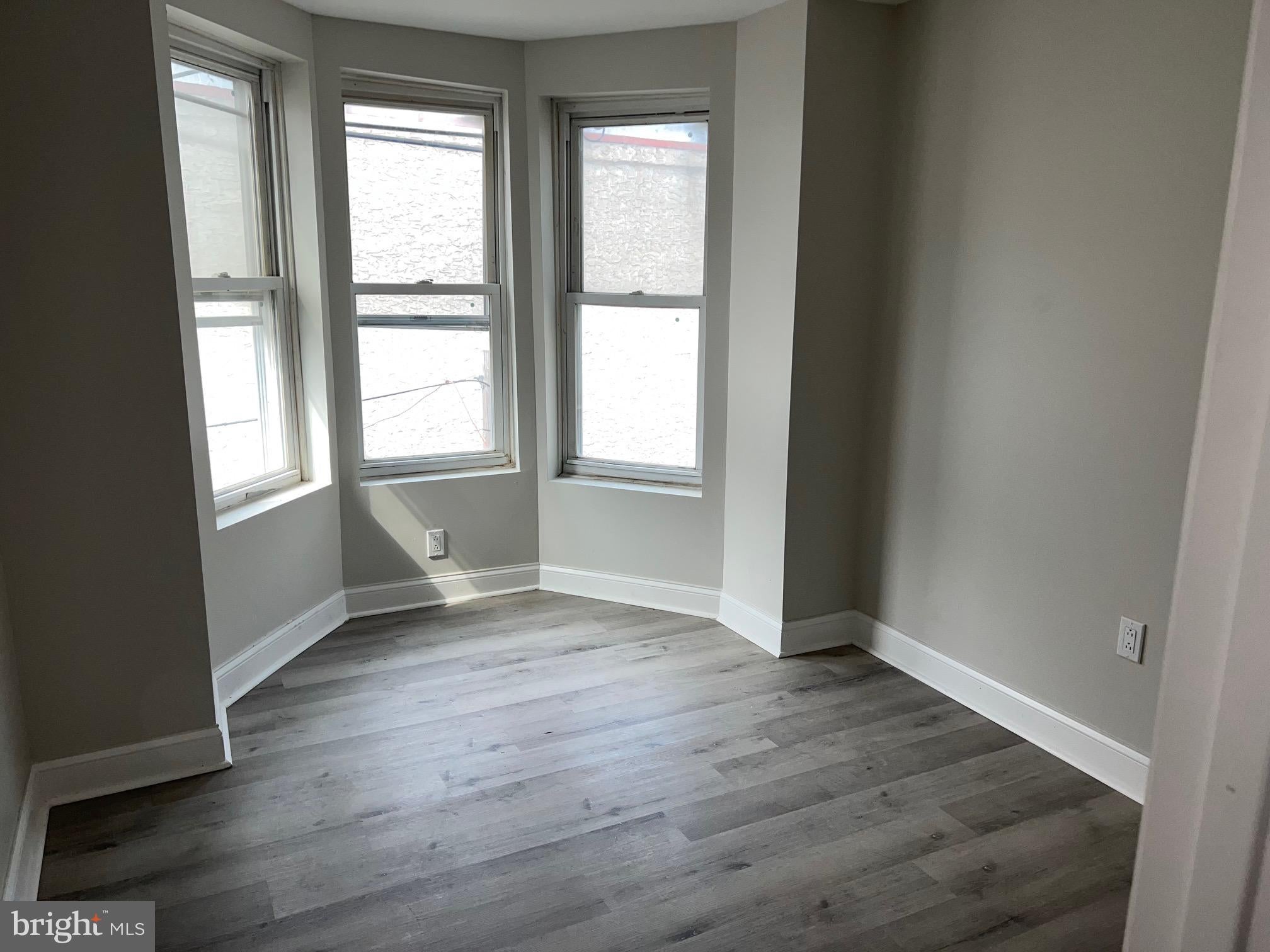 223 E CAMBRIA STREET
