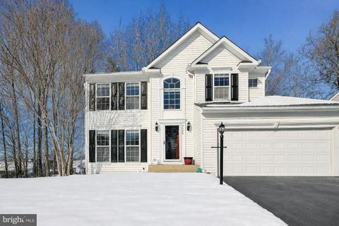 5684 ASSATEAGUE PLACE MANASSAS VA 20112