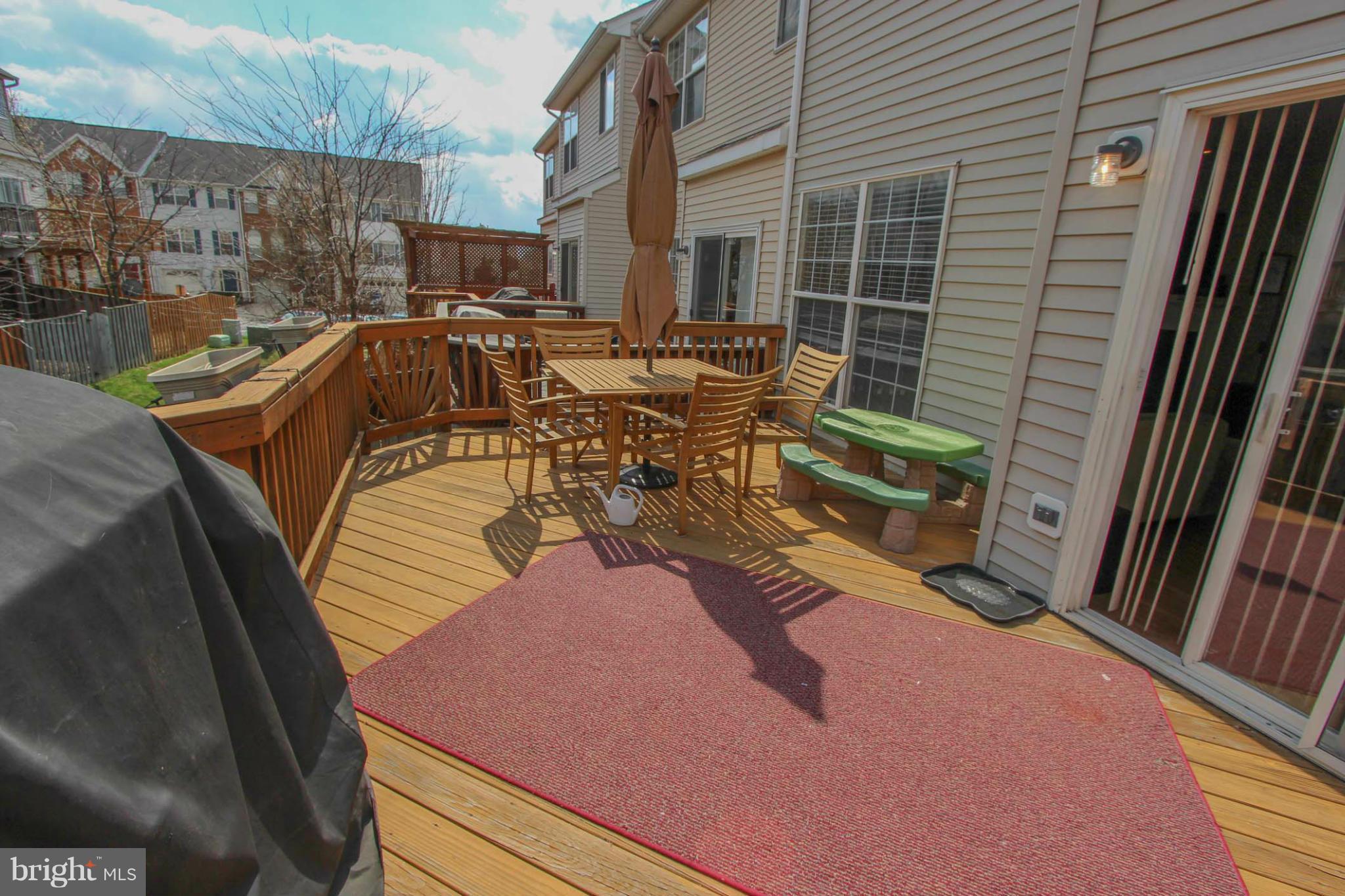 MCNAIR FARMS LANDBAY - Residential