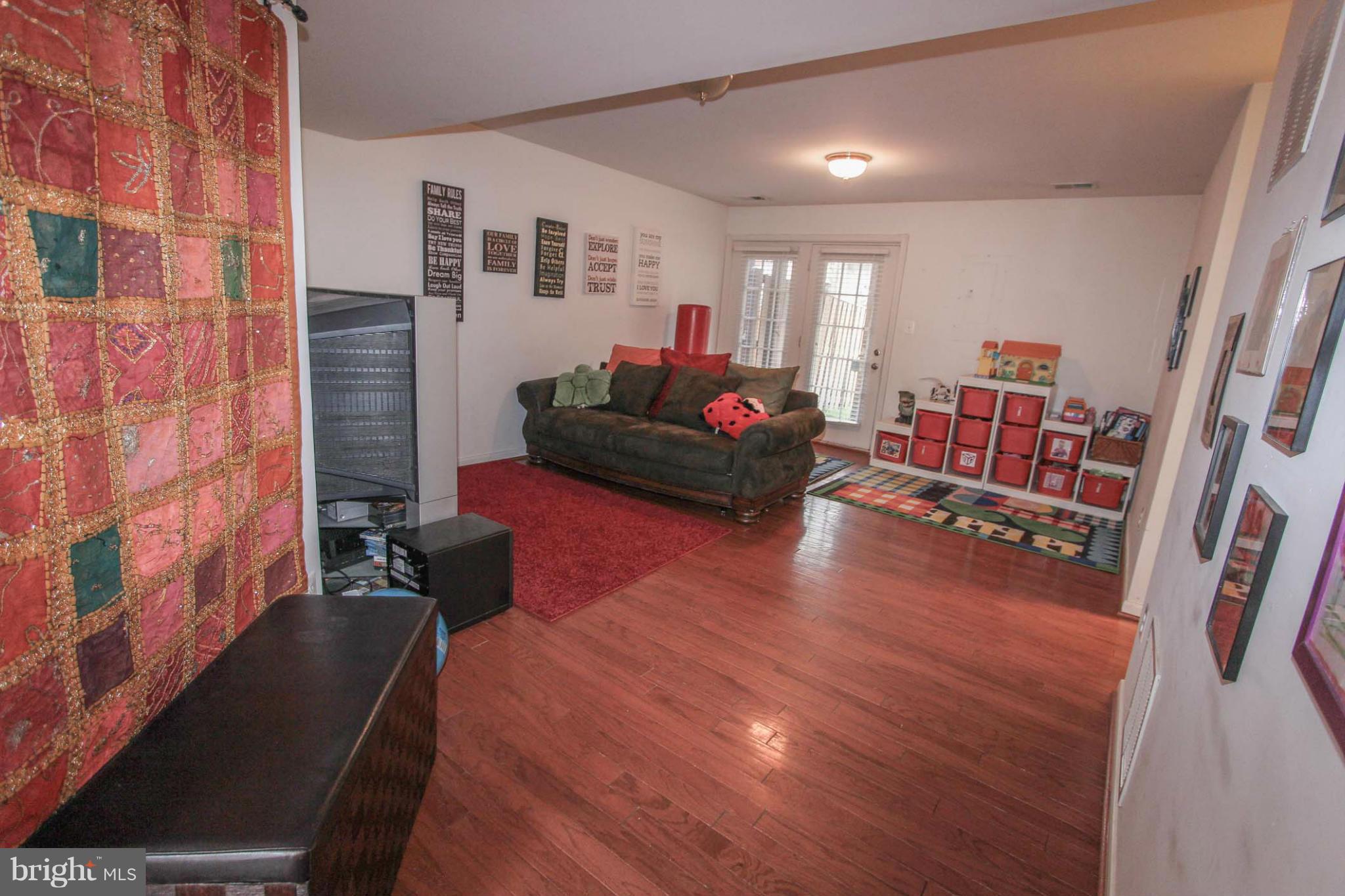 MCNAIR FARMS LANDBAY - Residential