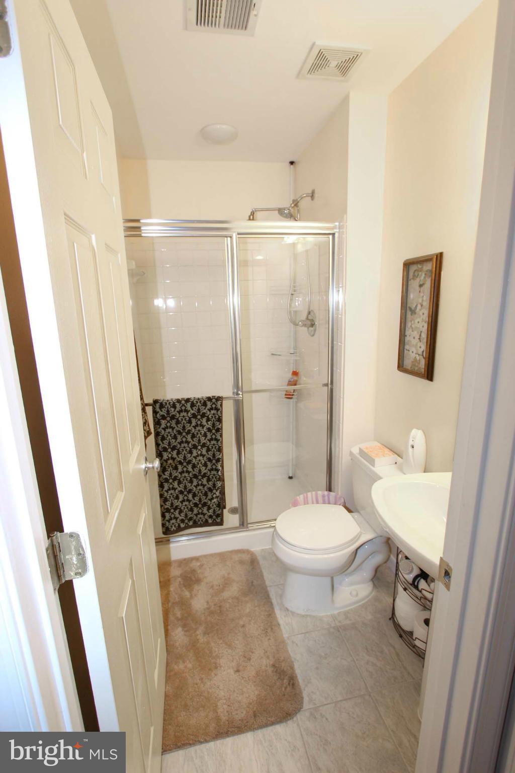 MCNAIR FARMS LANDBAY - Residential