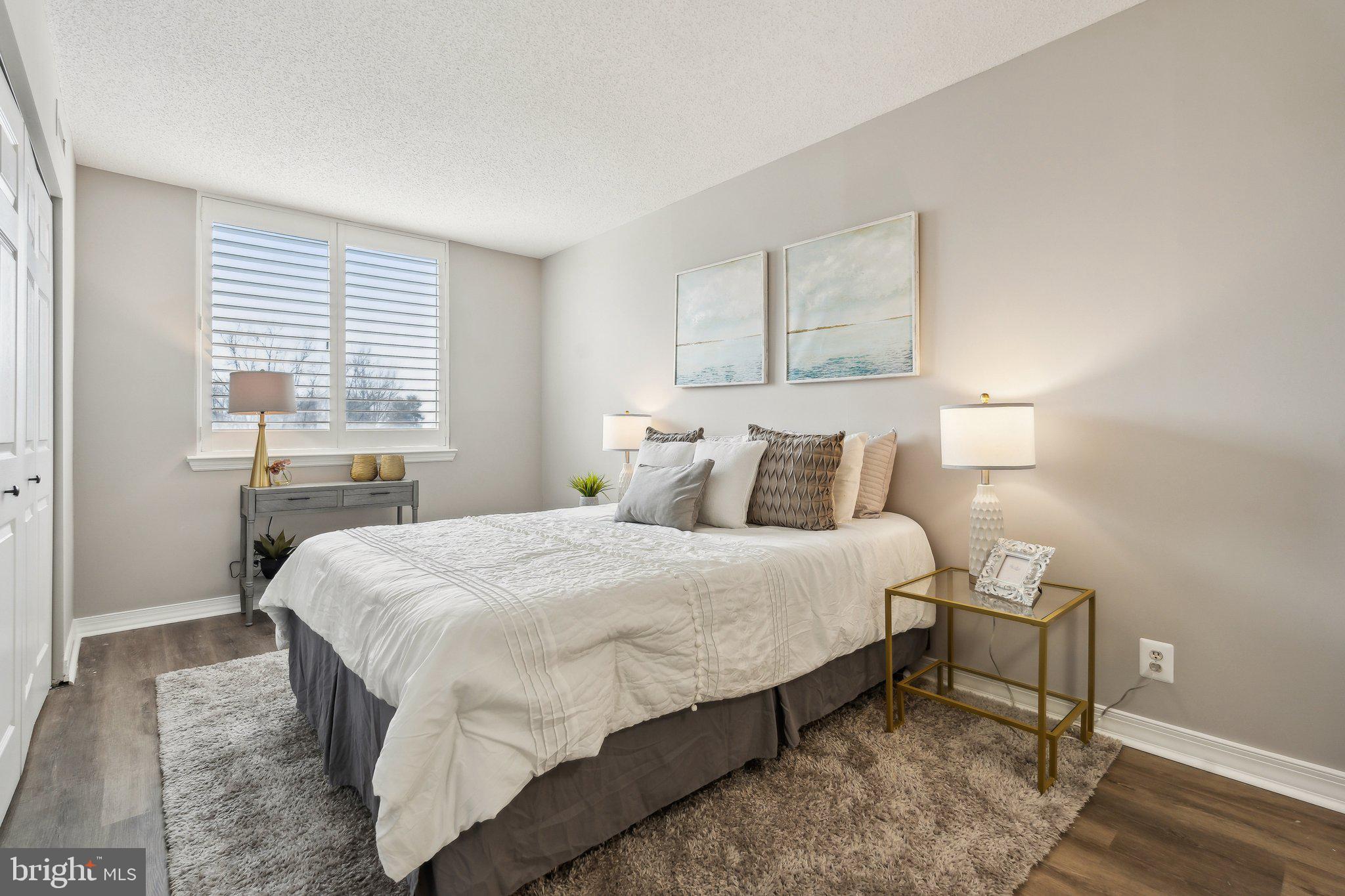 THE WISCONSIN - Residential