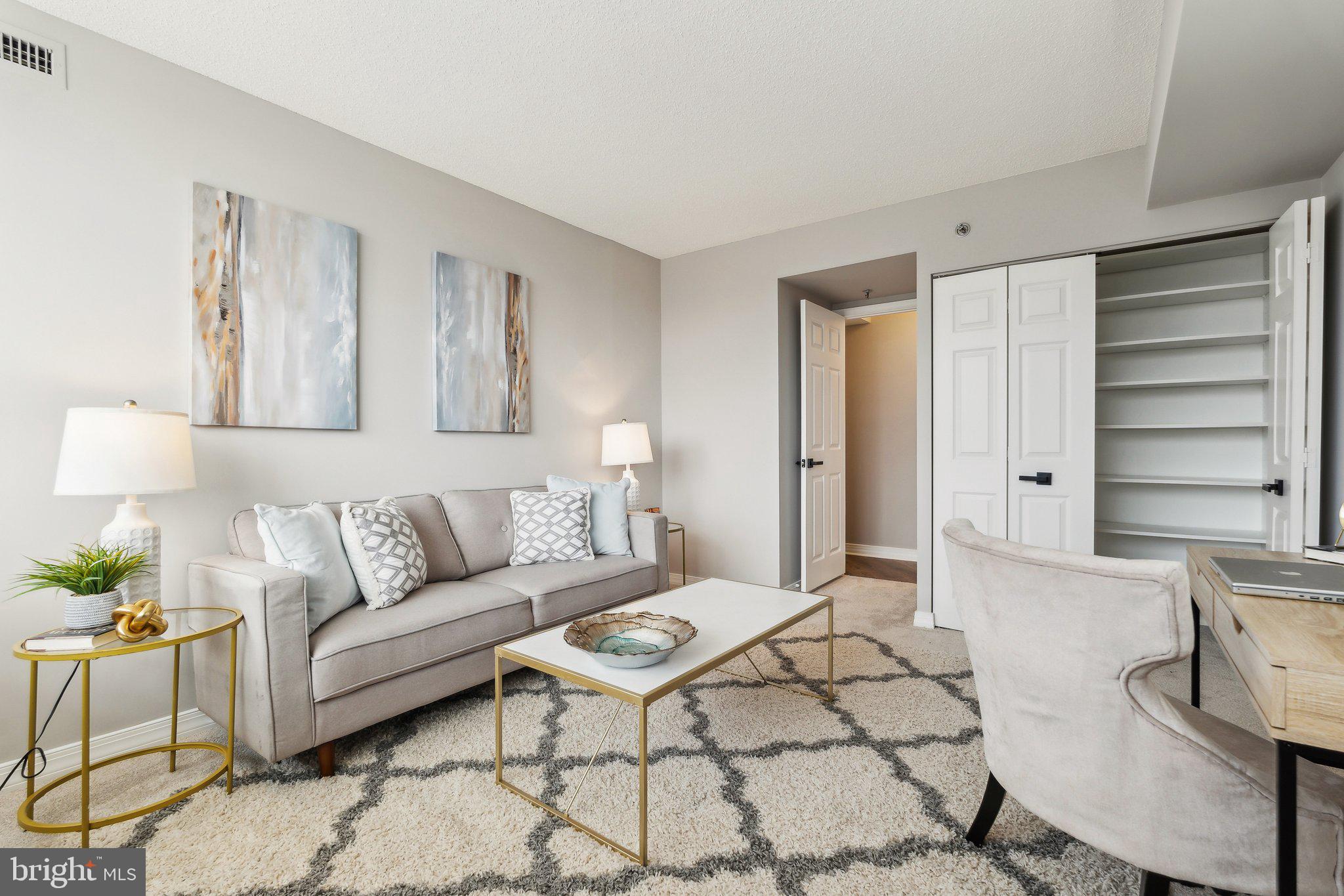 THE WISCONSIN - Residential