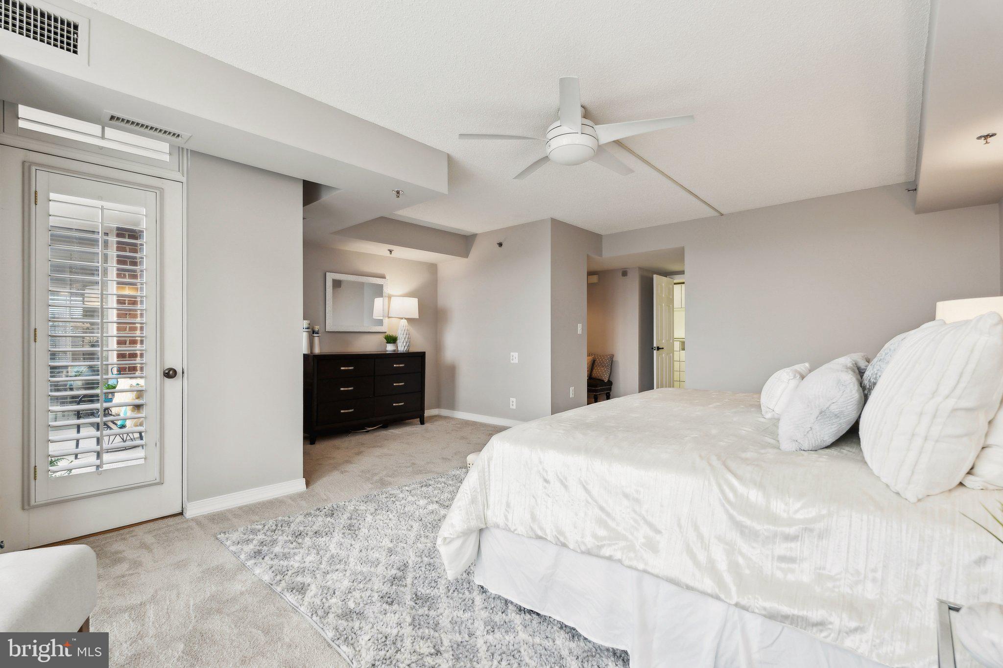 THE WISCONSIN - Residential