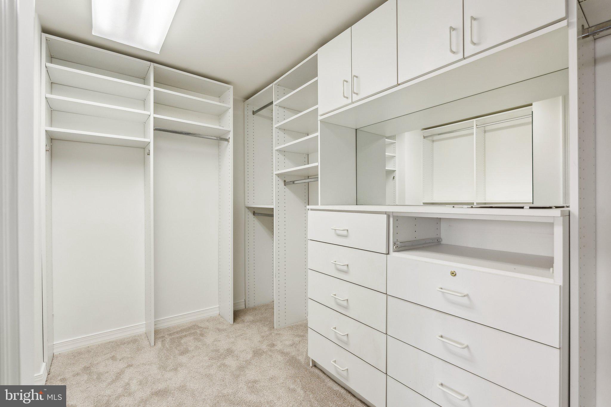 THE WISCONSIN - Residential