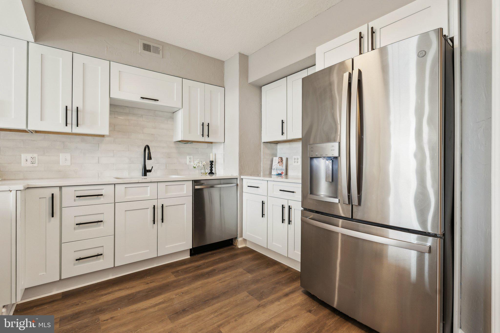 THE WISCONSIN - Residential