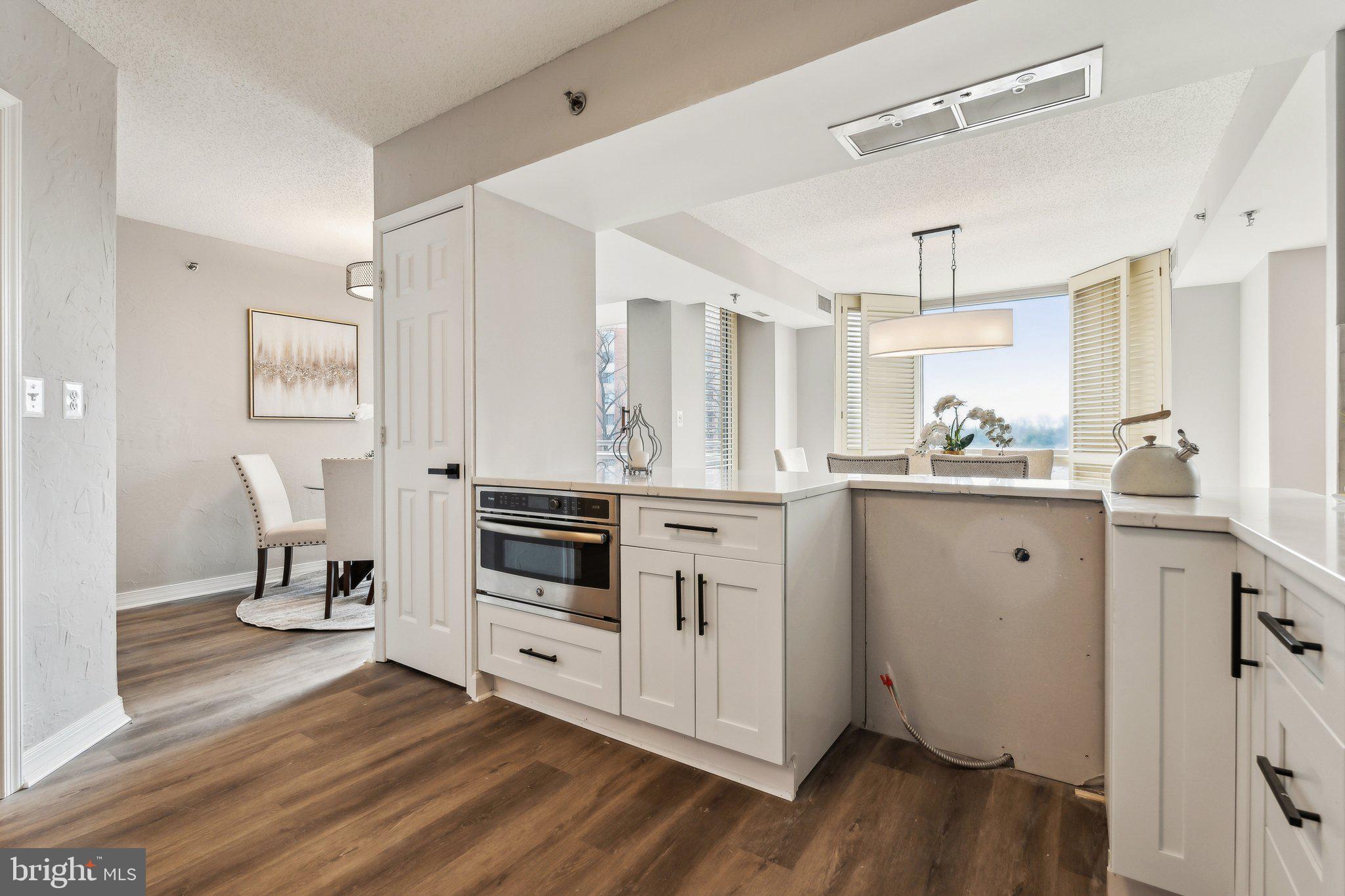 THE WISCONSIN - Residential