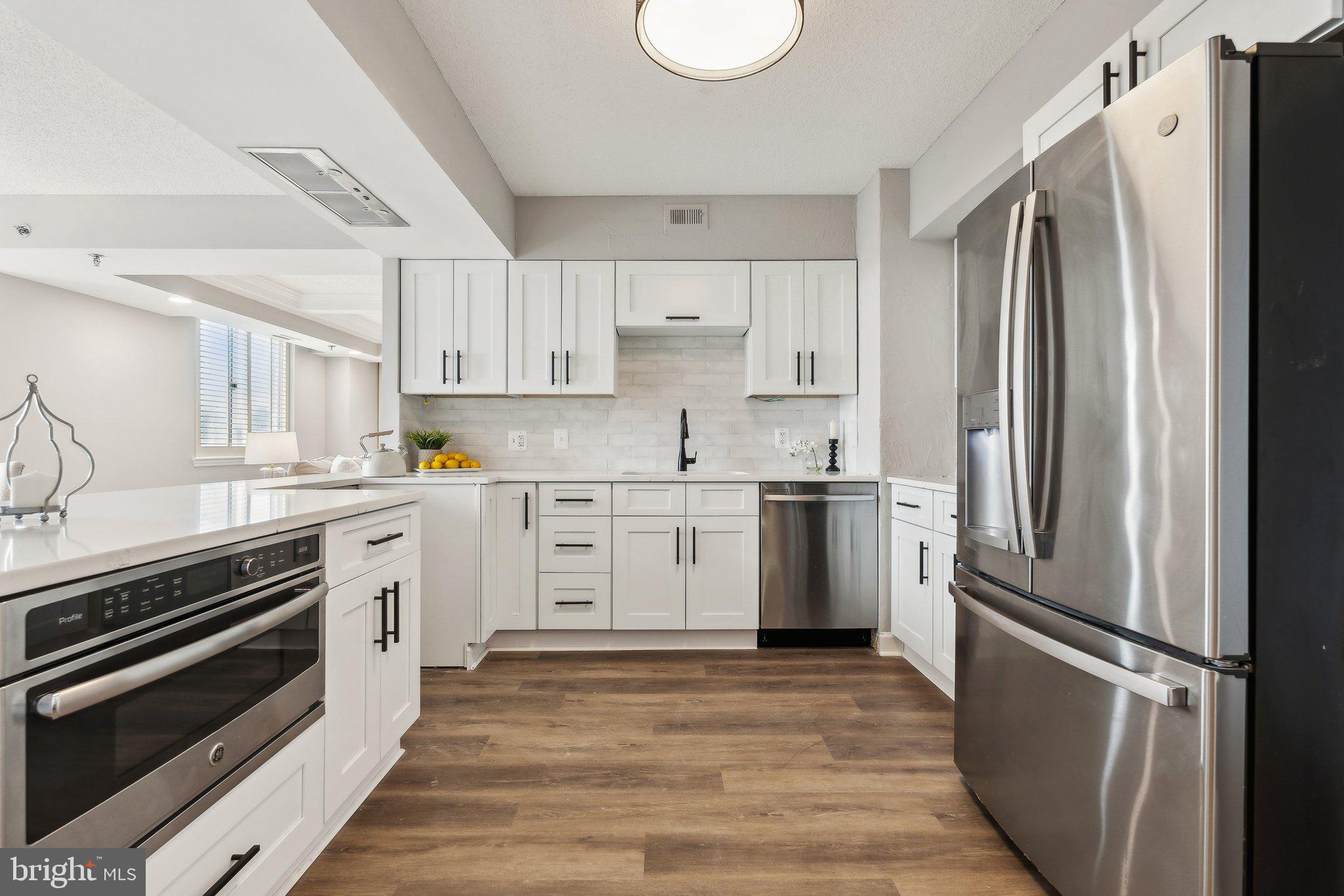 THE WISCONSIN - Residential