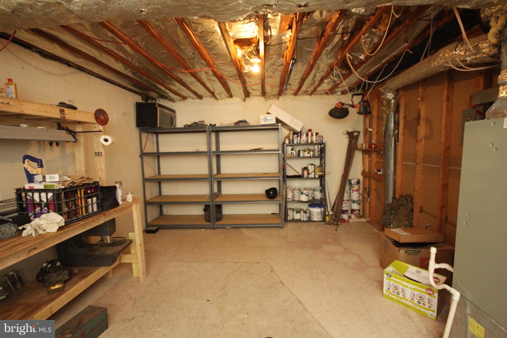 AYRHILL SQUARE - Residential Lease