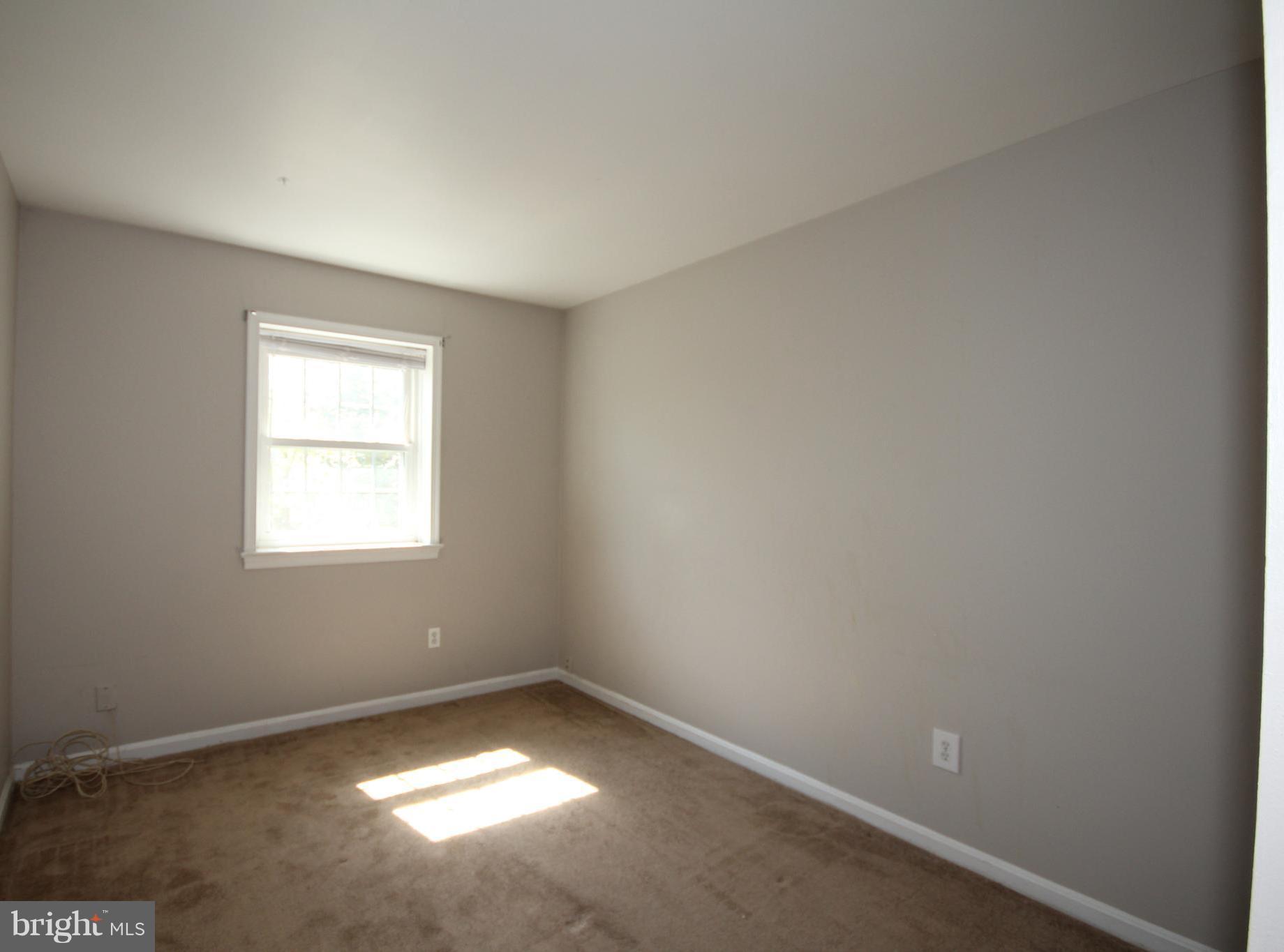 AYRHILL SQUARE - Residential Lease