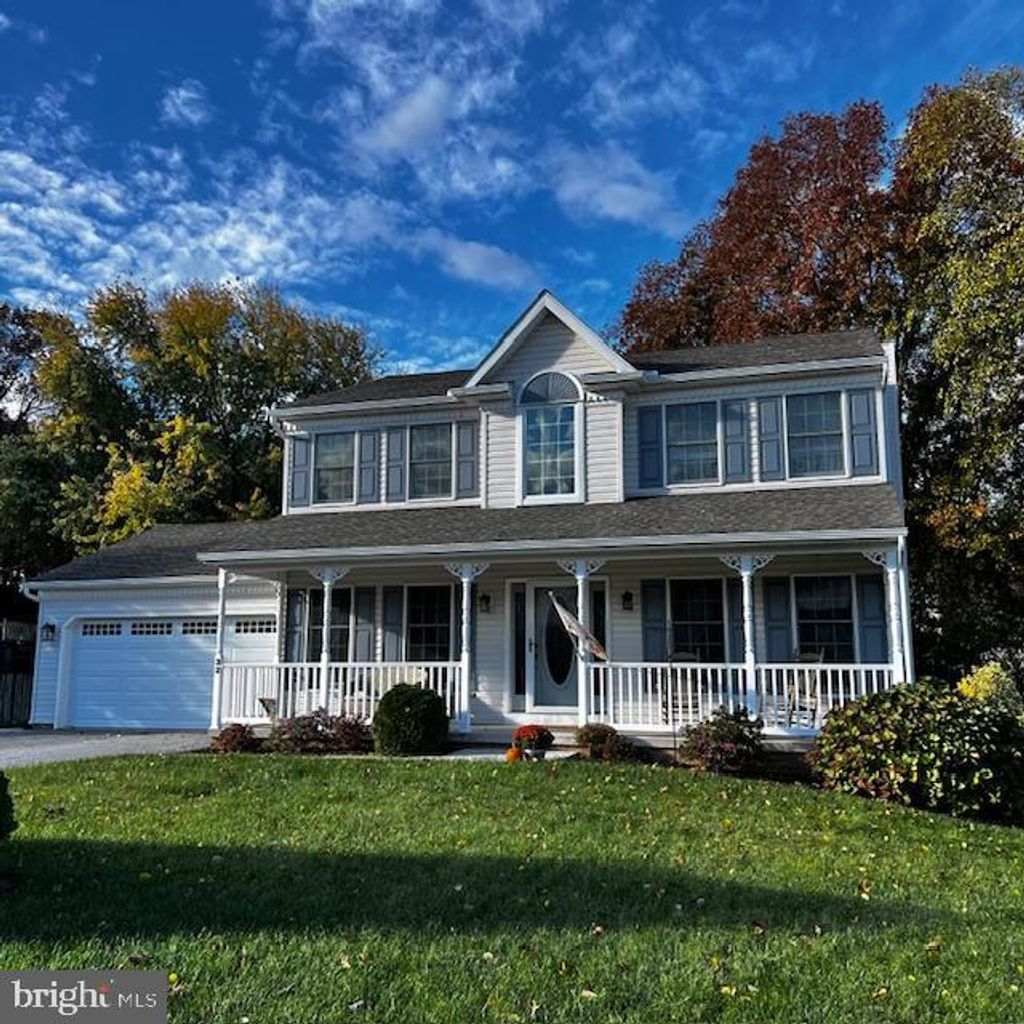 Photo of 32 Magnolia Lane, HANOVER, PA 17331 (MLS # PAYK2092982)