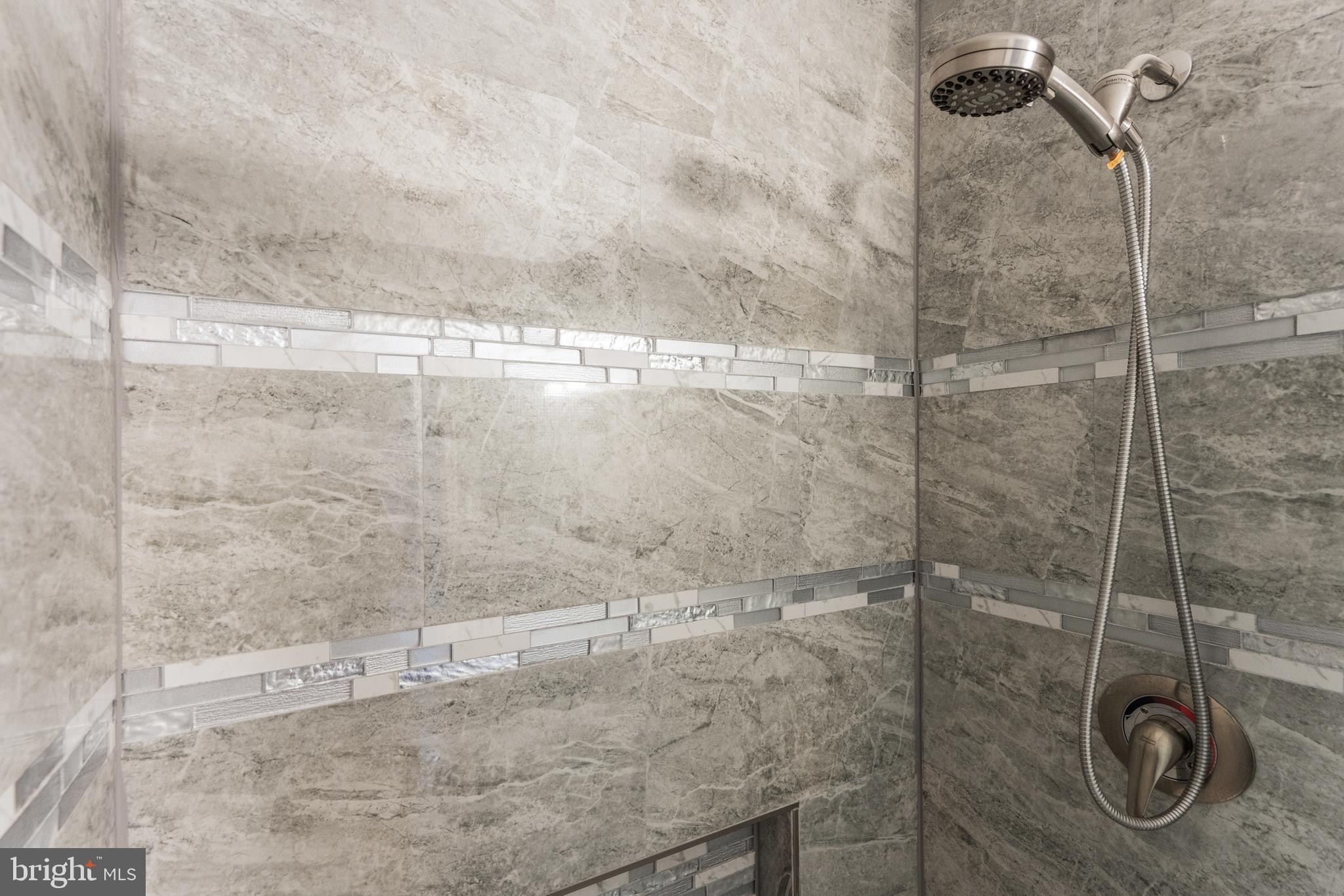 THE MEADOWS - Residential Lease