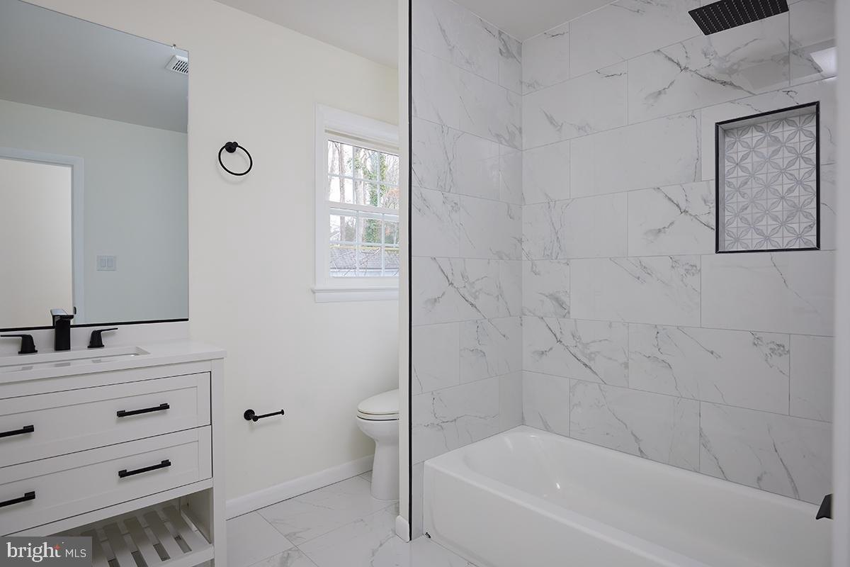 WILLOWBROOK - Residential