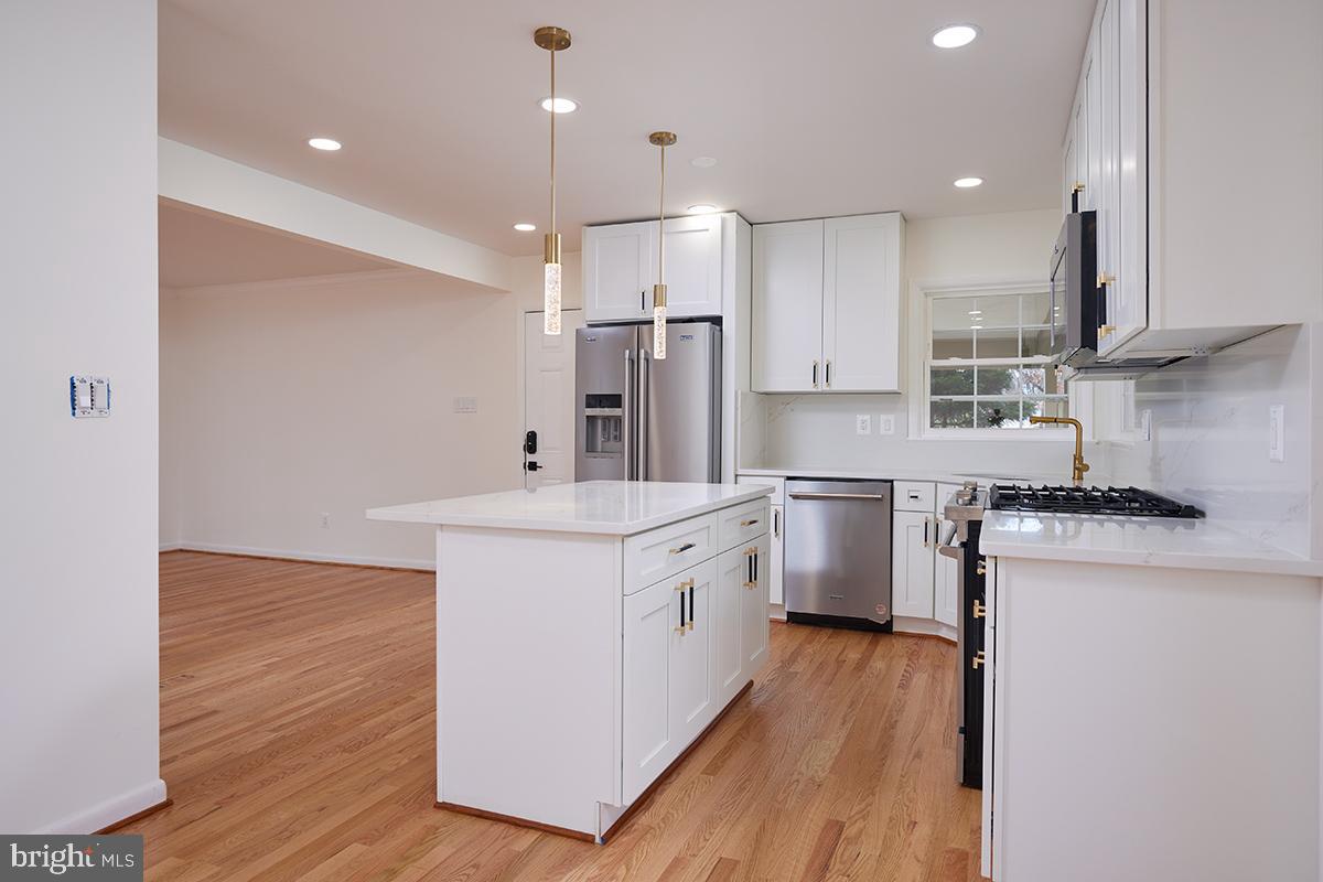 WILLOWBROOK - Residential