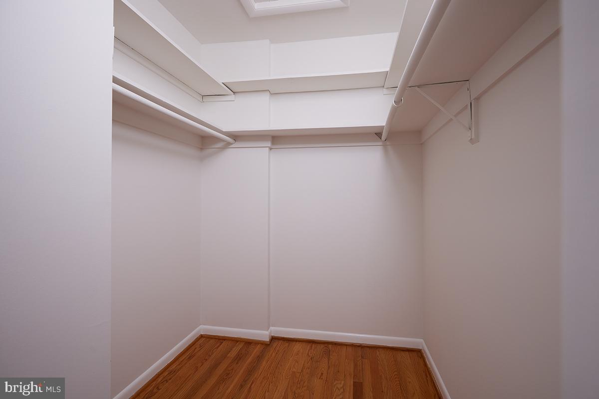 WILLOWBROOK - Residential