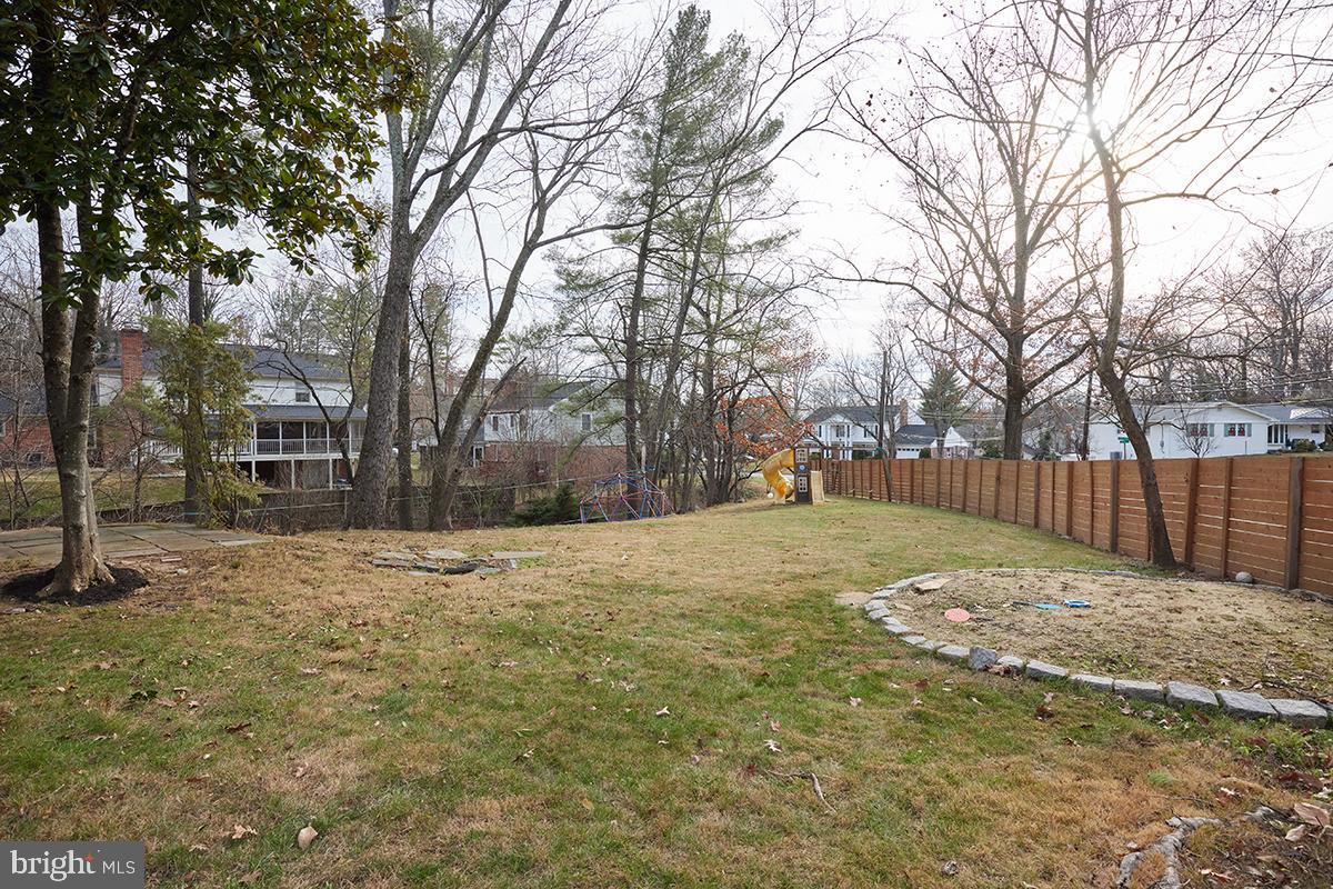 WILLOWBROOK - Residential