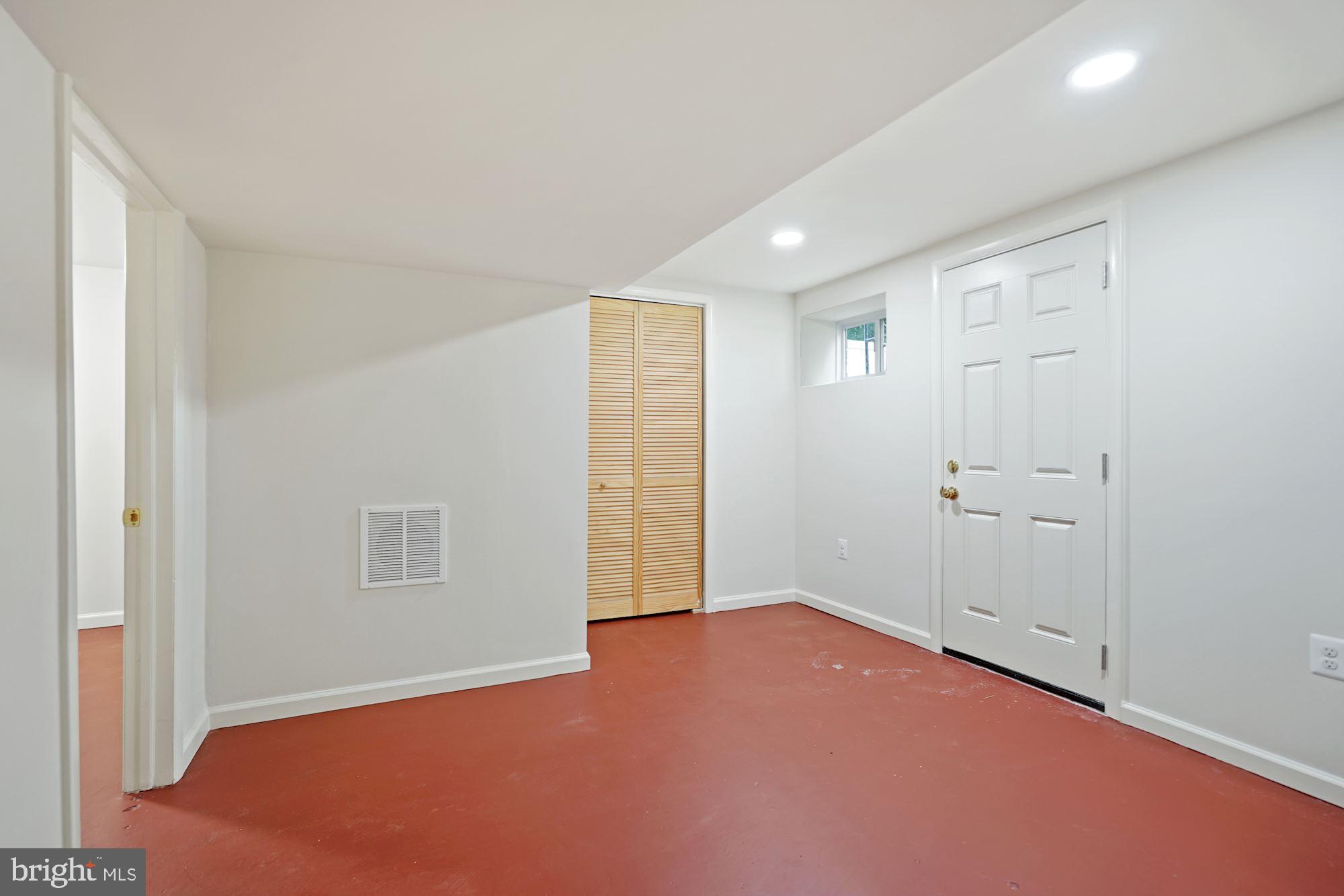 SEMINARY VALLEY - Residential Lease