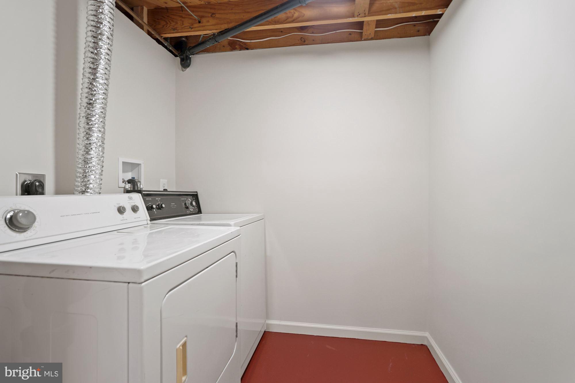 SEMINARY VALLEY - Residential Lease