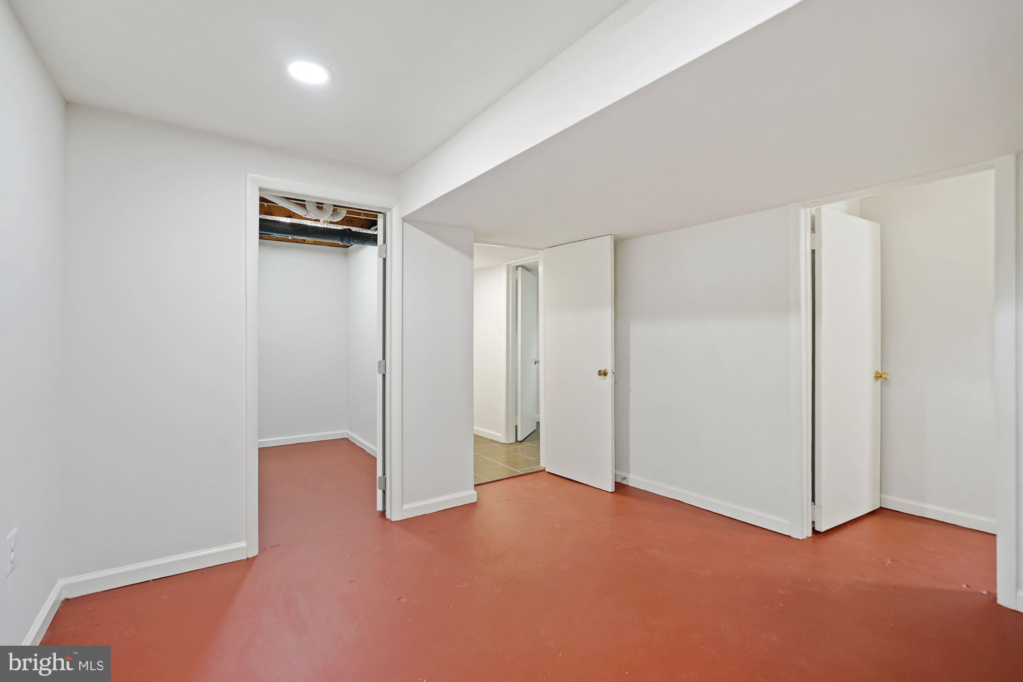 SEMINARY VALLEY - Residential Lease