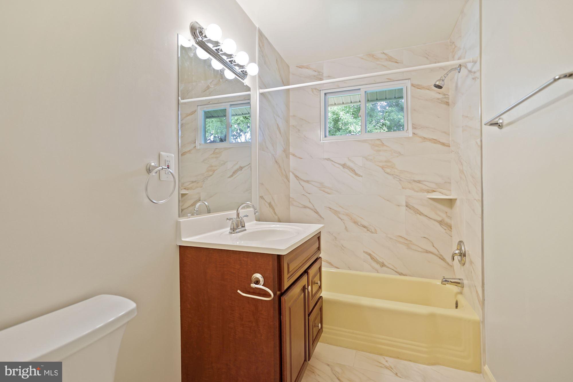 SEMINARY VALLEY - Residential Lease