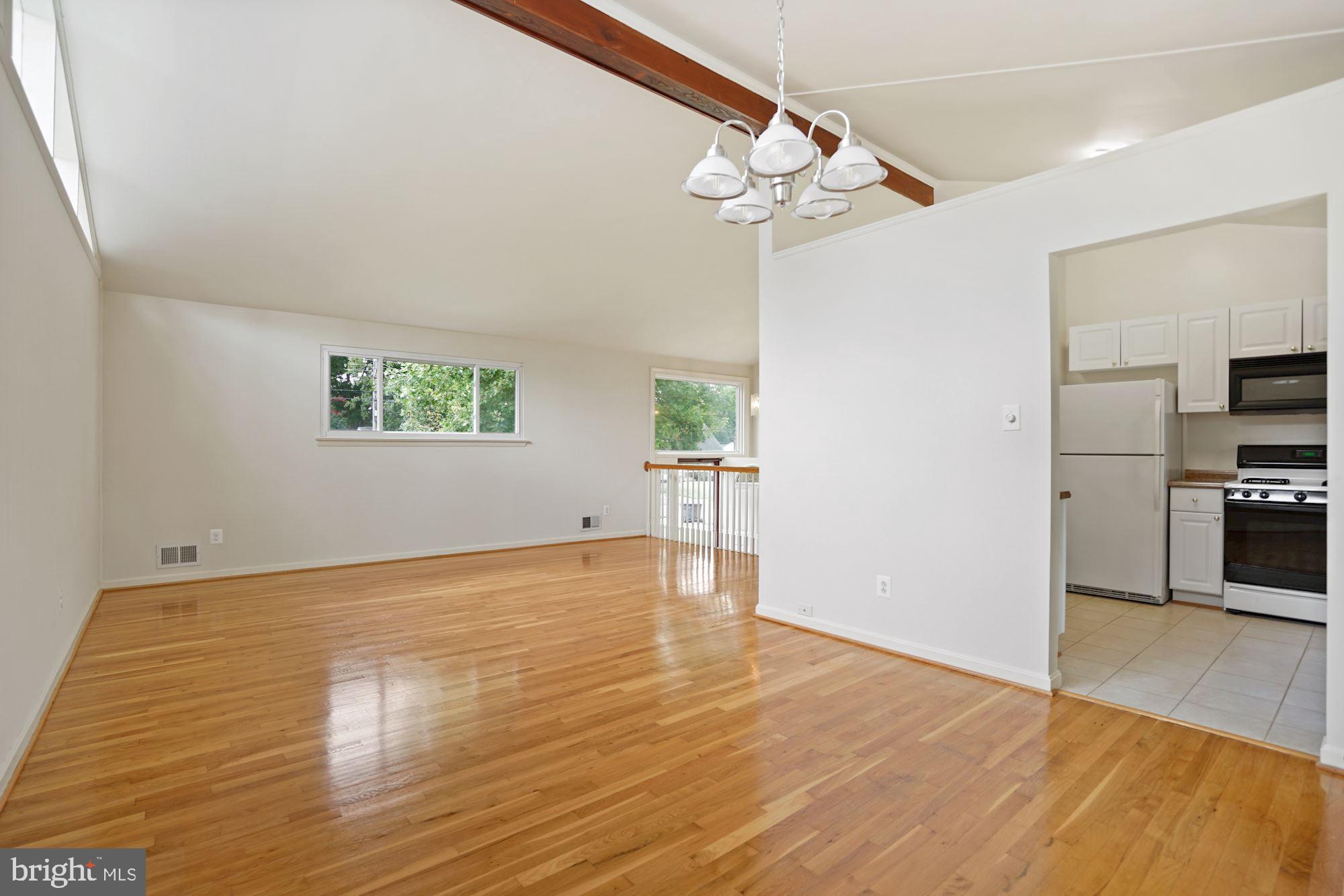 SEMINARY VALLEY - Residential Lease