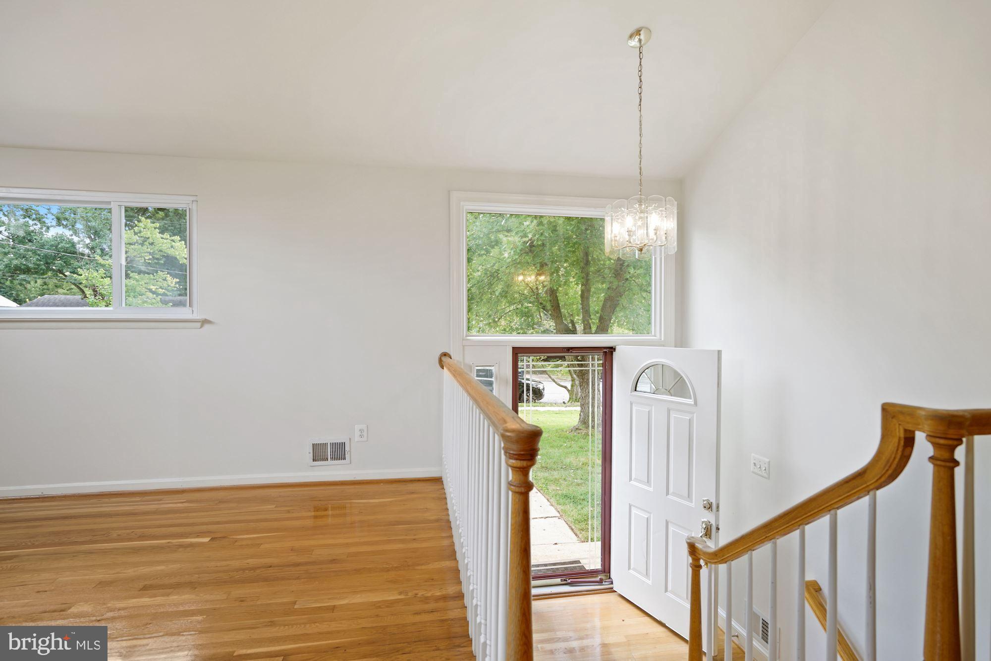 SEMINARY VALLEY - Residential Lease