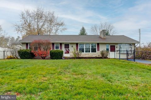 1950 RESERVOIR DRIVE CARLISLE PA 17013