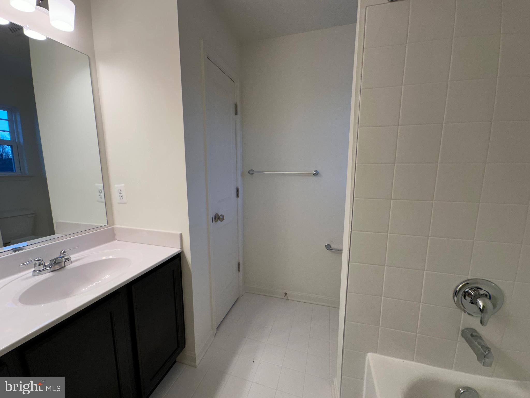 LEXINGTON ESTATES - Residential